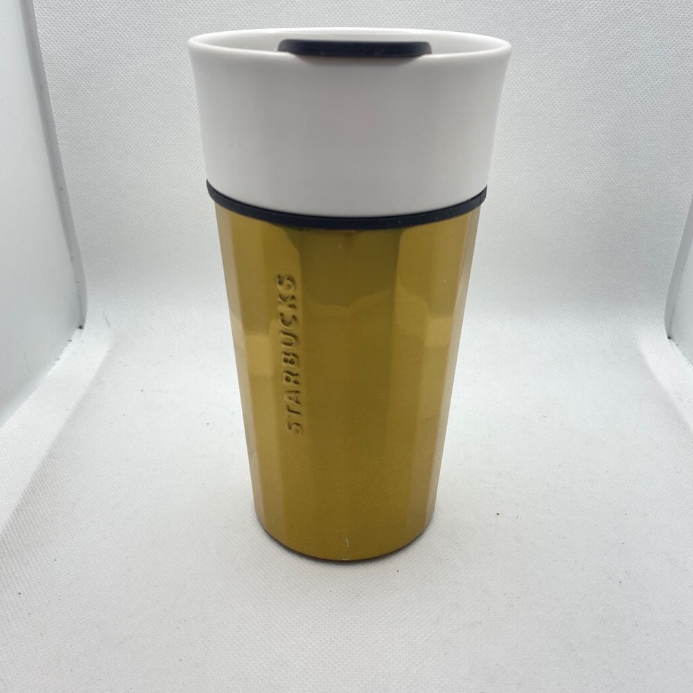 2015 Starbucks Gold / White Ceramic Tumbler Travel Mug Coffee Black lid 12 Oz.